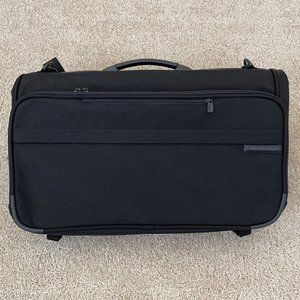 Briggs & Riley Compact Tri-Fold Garment Bag 375-4